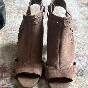 Elegant Brown Peep-Toe Women's Shoes